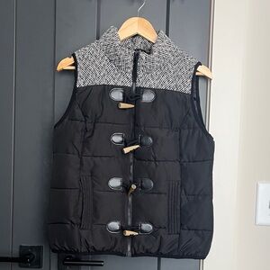 Ruff Hewn Black and Houndstooth Puffer Vest